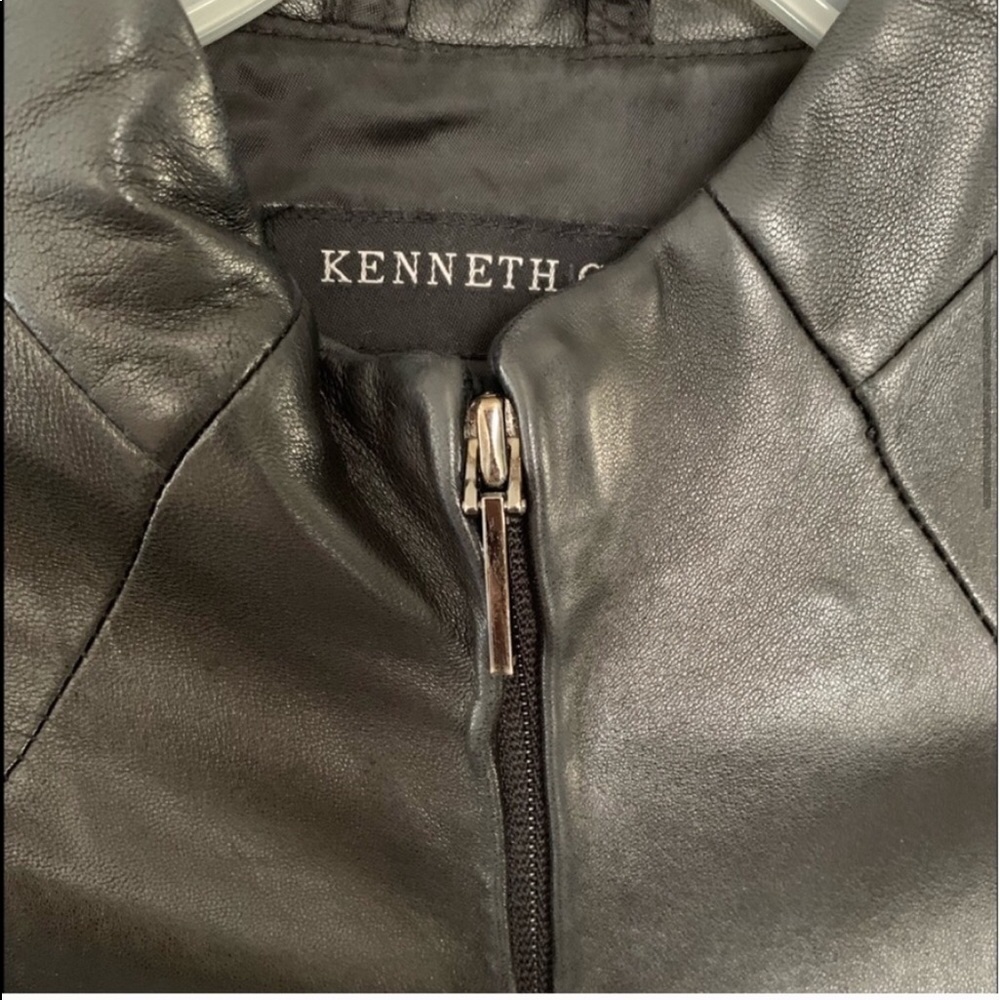 Kenneth Cole 100% Leather Jacket - Picture 4 of 8